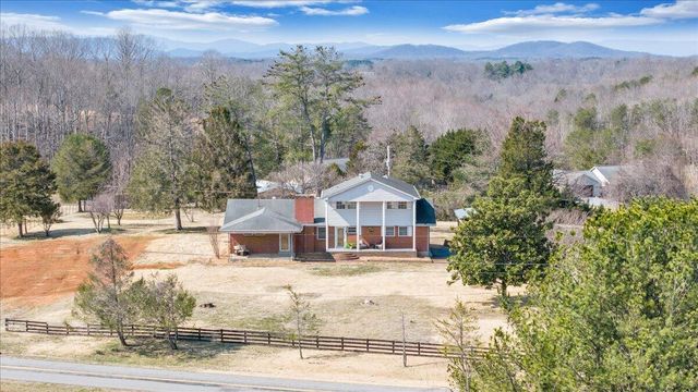 2555 Morgans Mill RD, Goodview, VA 24095