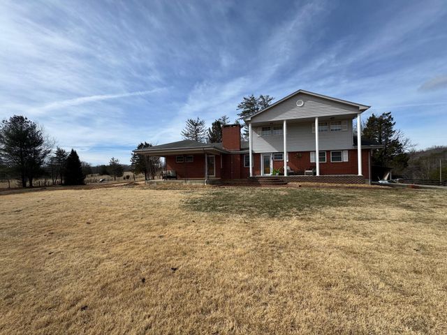 2555 Morgans Mill RD, Goodview, VA 24095