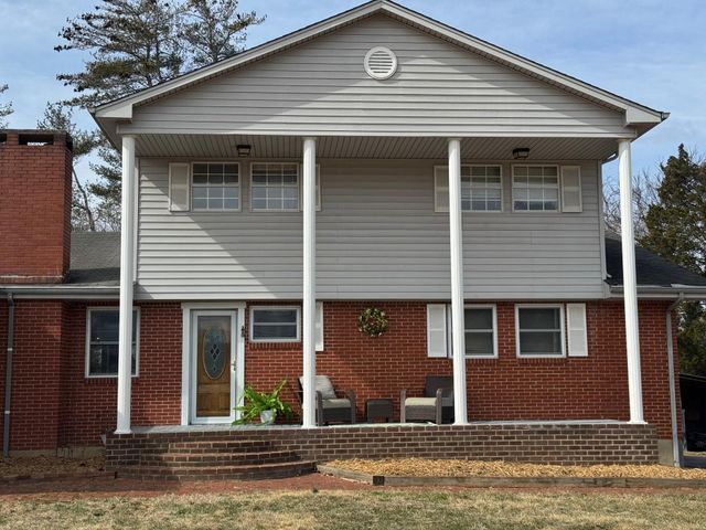 2555 Morgans Mill RD, Goodview, VA 24095