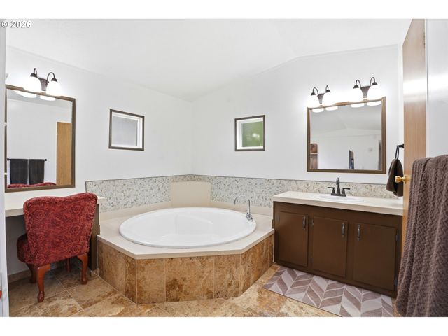 8750 Se 155TH Ave 22, Happy Valley, OR 97086