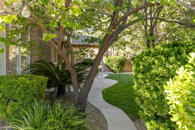8325 Turtle Creek Circle, Las Vegas, NV 89113