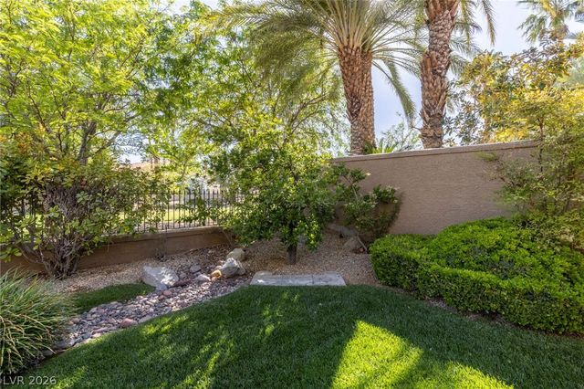 8325 Turtle Creek Circle, Las Vegas, NV 89113