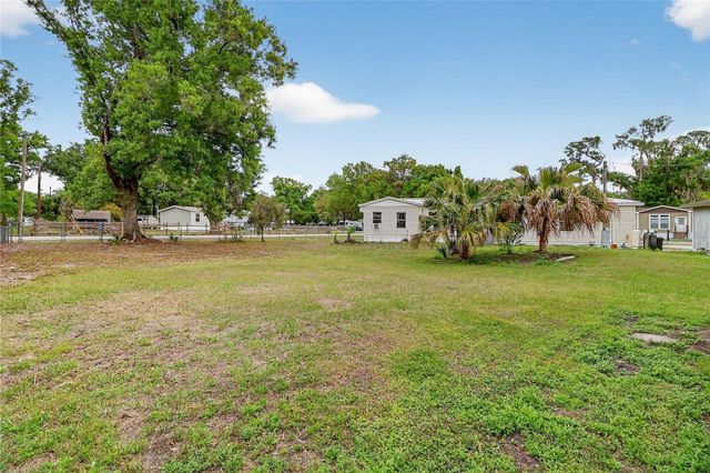 4710 VILLAGE DRIVE, Lakeland, FL 33811