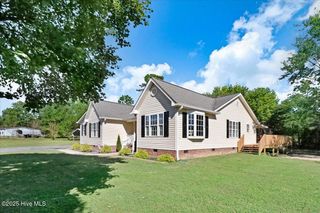 102 Pine Tree Lane, Four Oaks, NC 27524