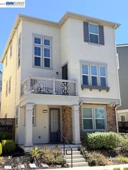 2181 Donnells Ln, Dublin, CA 94568
