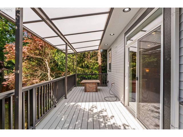 4624 Se TAYLOR St, Portland, OR 97215