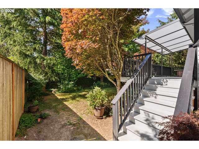 4624 Se TAYLOR St, Portland, OR 97215