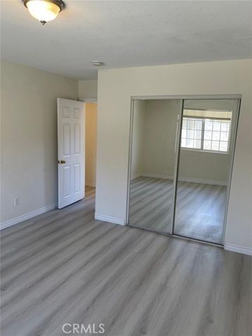 2106 W 9th Street, Santa Ana, CA 92703