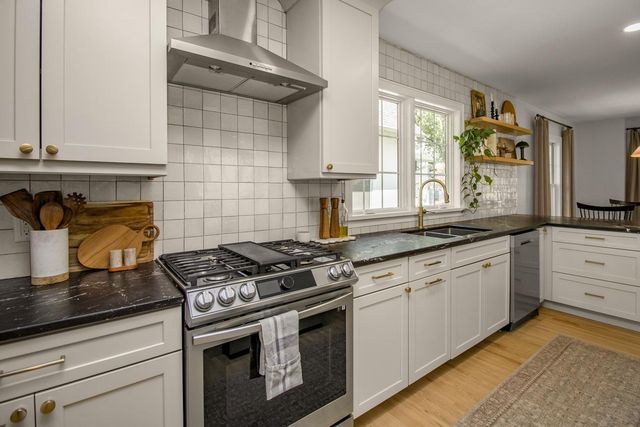 2912 Chowen Avenue S, Minneapolis, MN 55416