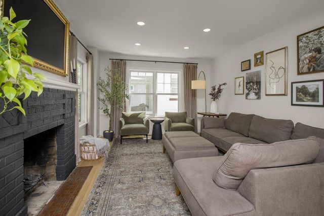 2912 Chowen Avenue S, Minneapolis, MN 55416
