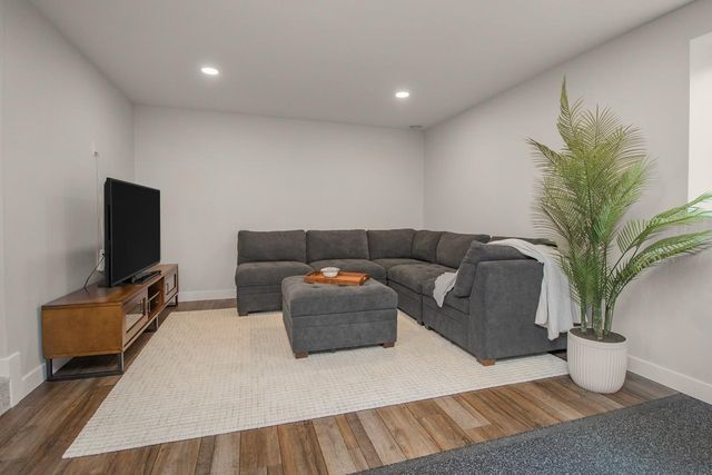 2912 Chowen Avenue S, Minneapolis, MN 55416