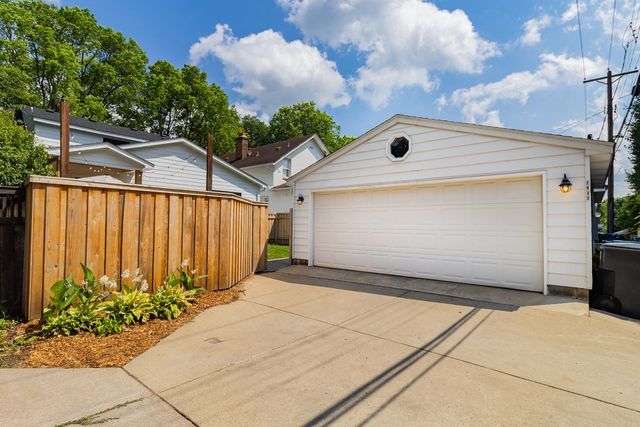 2912 Chowen Avenue S, Minneapolis, MN 55416