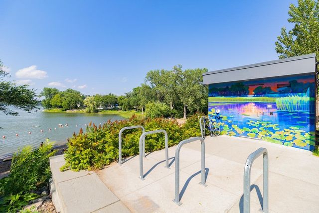 2912 Chowen Avenue S, Minneapolis, MN 55416