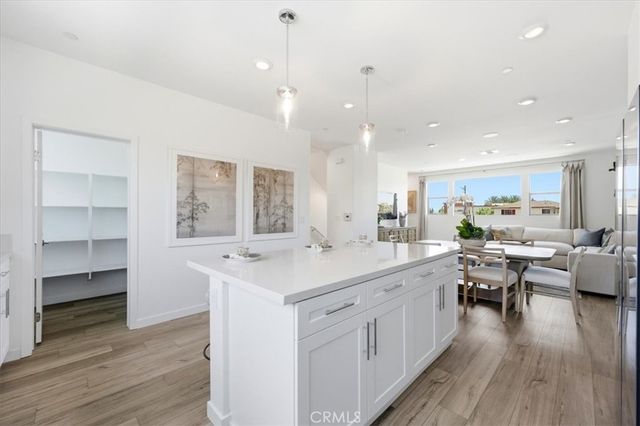 10728 Golden Koi C, El Monte, CA 91731