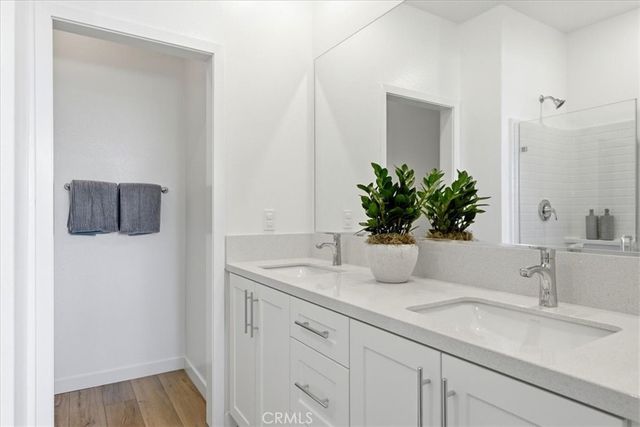 10728 Golden Koi C, El Monte, CA 91731