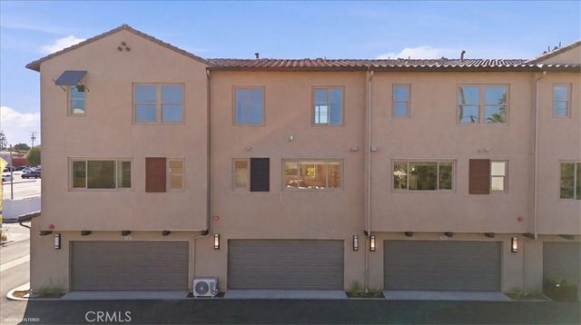 10728 Golden Koi C, El Monte, CA 91731