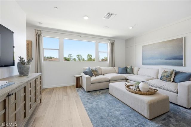 10728 Golden Koi C, El Monte, CA 91731