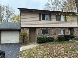 1927-29 W Illinois Avenue, Aurora, IL 60506