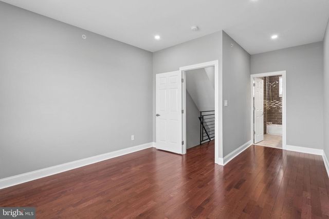 2602 DEACON ST, Philadelphia, PA 19129