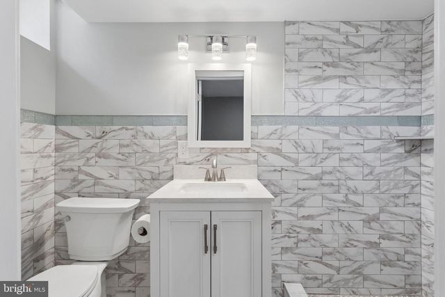 2602 DEACON ST, Philadelphia, PA 19129