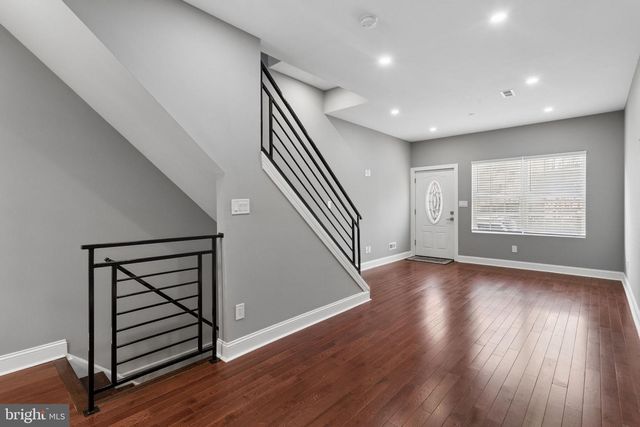 2602 DEACON ST, Philadelphia, PA 19129