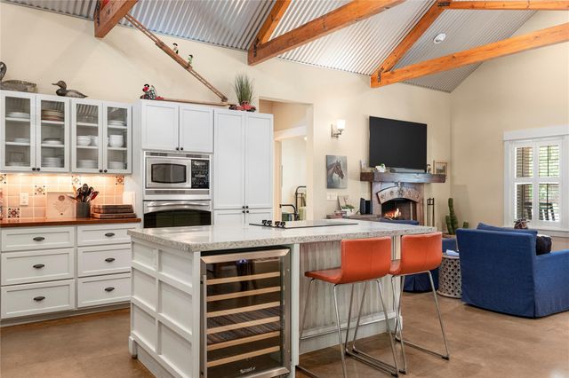 315 Hays ST, Dripping Springs, TX 78620