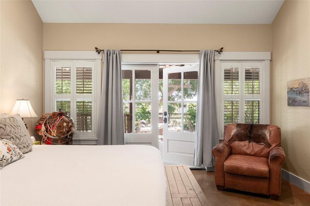 315 Hays ST, Dripping Springs, TX 78620