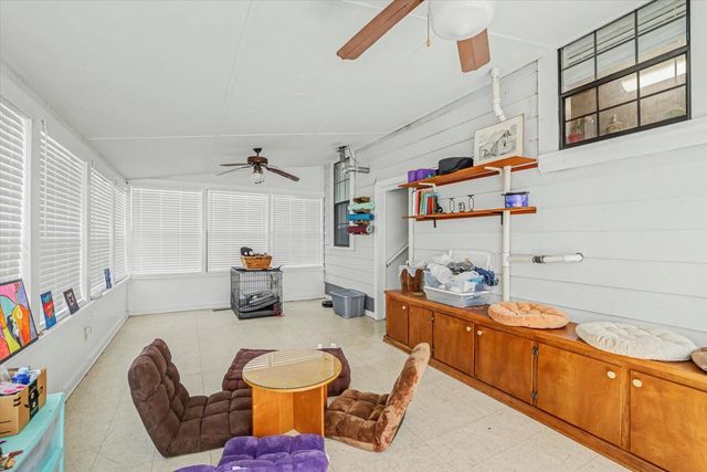 102 SE 1st Street, Havana, FL 32333