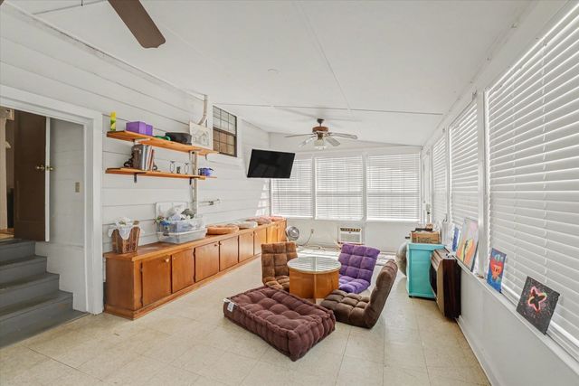 102 SE 1st Street, Havana, FL 32333