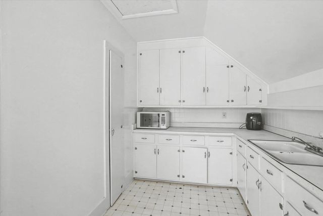 102 SE 1st Street, Havana, FL 32333