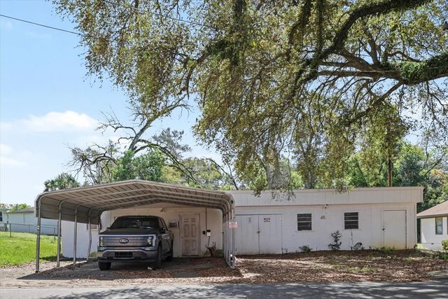 102 SE 1st Street, Havana, FL 32333