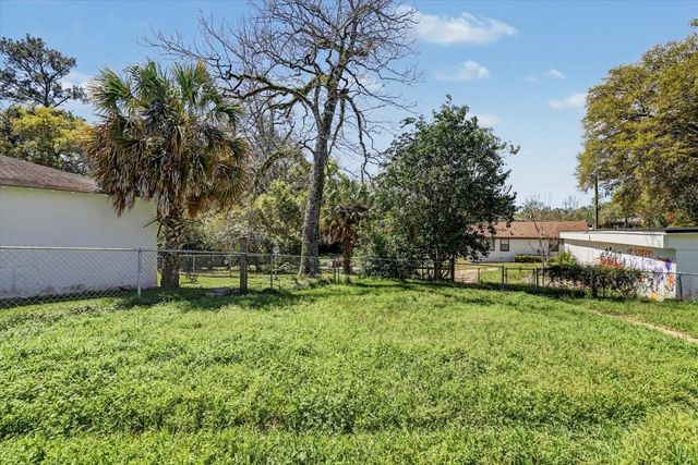 102 SE 1st Street, Havana, FL 32333