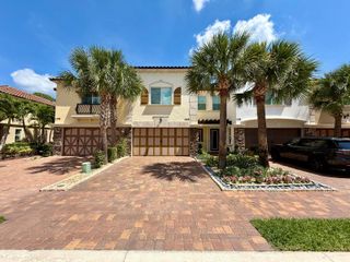 168 Crape Myrtle Lane, Wellington, FL 33414