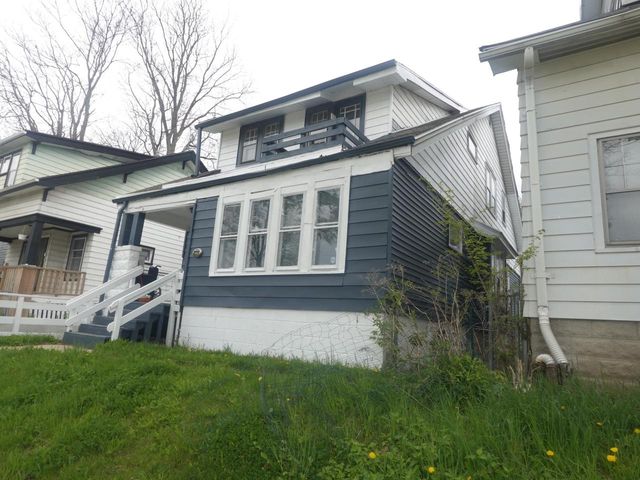 2214 Auer AVENUE, Milwaukee, WI 53206
