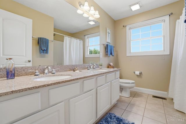 982 Brookmere Avenue, Tipp City, OH 45371