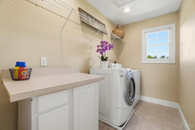 982 Brookmere Avenue, Tipp City, OH 45371