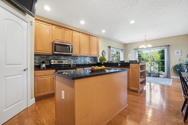 982 Brookmere Avenue, Tipp City, OH 45371