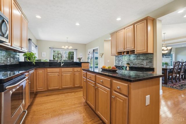 982 Brookmere Avenue, Tipp City, OH 45371