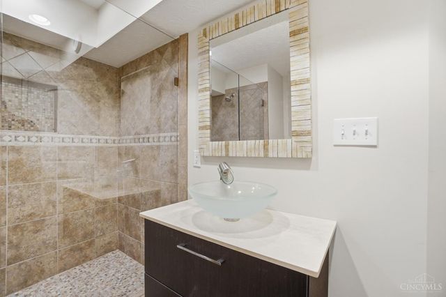 982 Brookmere Avenue, Tipp City, OH 45371