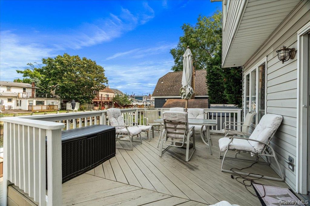 117 Gordon Place, Freeport, NY 11520 — photo 5
