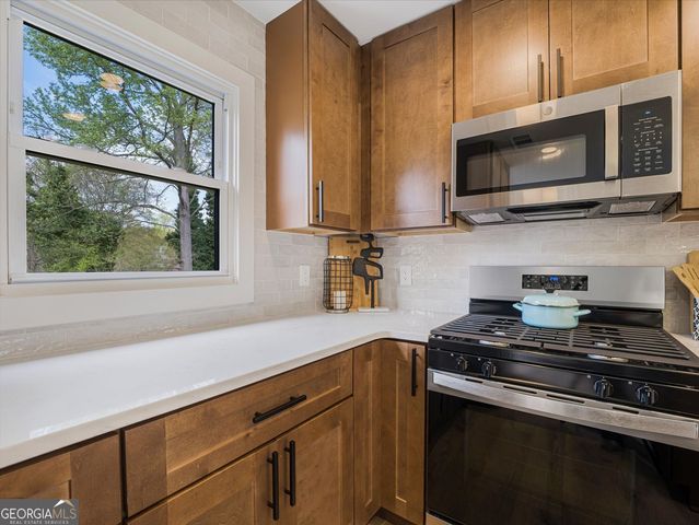 960 Pine Forest Drive SW, Mableton, GA 30126