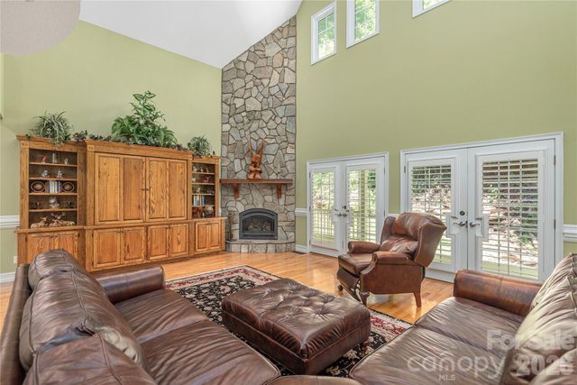 554 Breckenridge Road, Waynesville, NC 28785