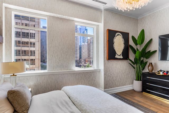 435 N Michigan Avenue 401, Chicago, IL 60611