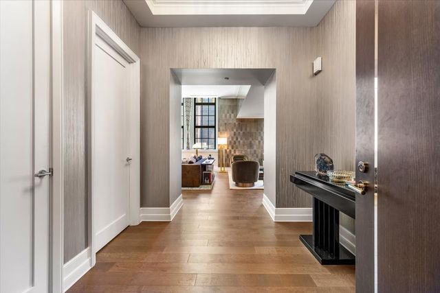 435 N Michigan Avenue 401, Chicago, IL 60611
