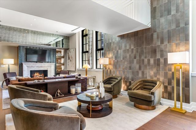435 N Michigan Avenue 401, Chicago, IL 60611