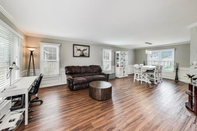 1424 Sweetbriar Lane, Elgin, IL 60123