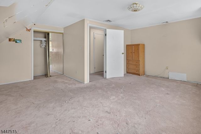 217 W Point Ave, Franklin Twp., NJ 08873