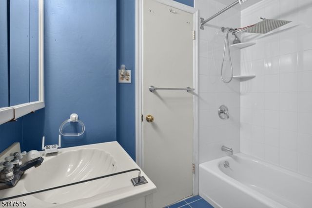 217 W Point Ave, Franklin Twp., NJ 08873