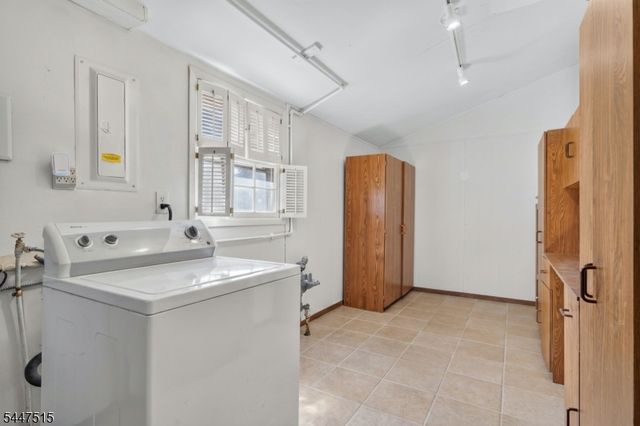217 W Point Ave, Franklin Twp., NJ 08873