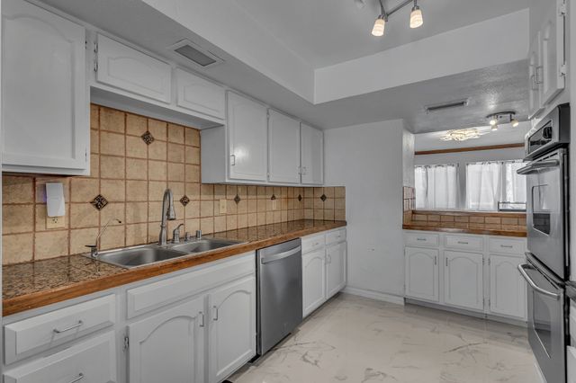 6433 Southpoint Drive, Dallas, TX 75248